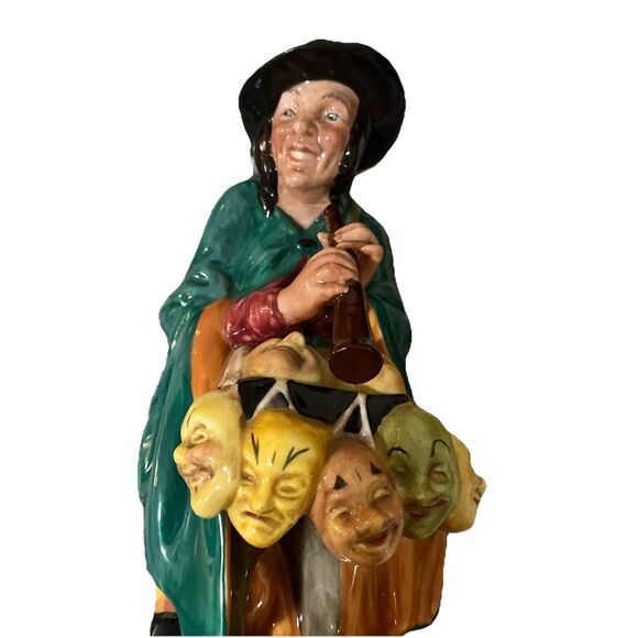 Halloween Antique Royal Doulton “The Mask Seller” Figurine Retired 2103 - Picture 15 of 16
